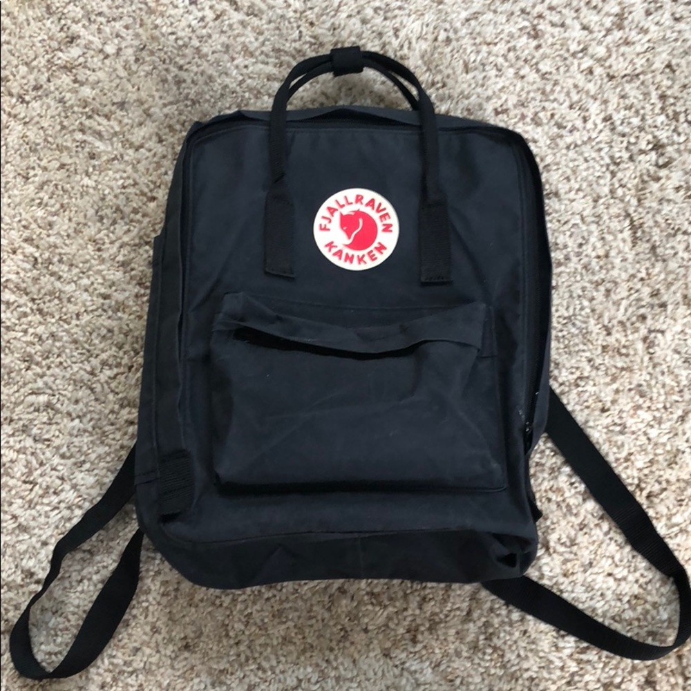Genuine Fjallraven Kanken Backback (Unisex)